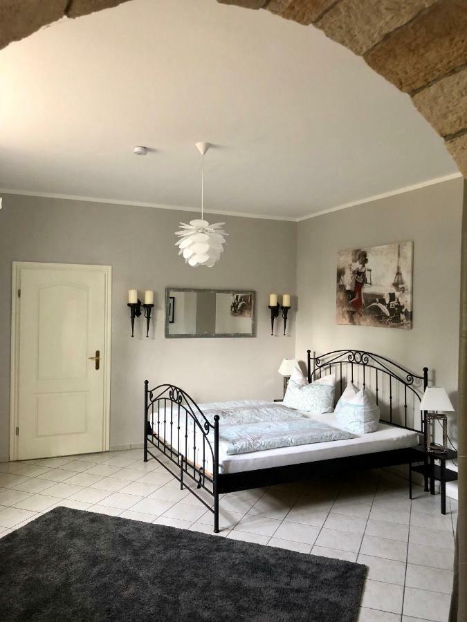 Ferienwohnung Am Wasser Villa Graf Von Pfeil Drážďany Exteriér fotografie